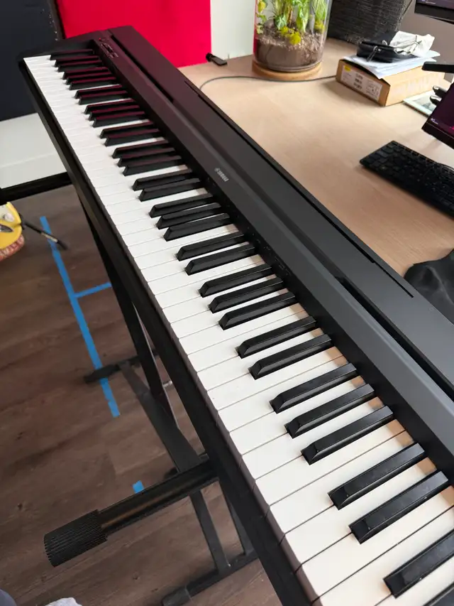 Yamaha P45B 88-Key Weighted Piano – Excellent Condition - Photo 3