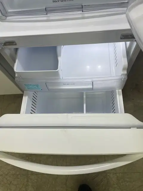 Réfrigérateur blanc 30'' portes françaises LG - Photo 3