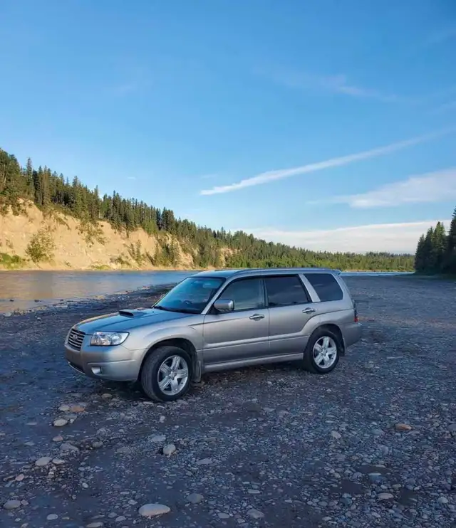 Subaru Forester 2005 (automatic)