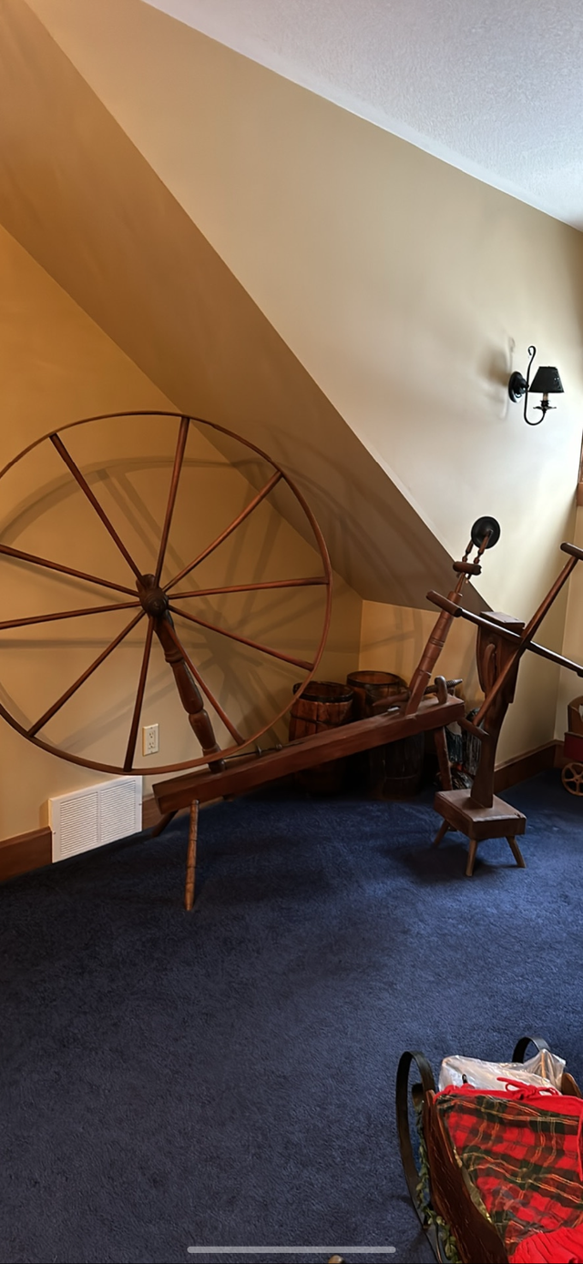 Spinning wheel - Photo 2