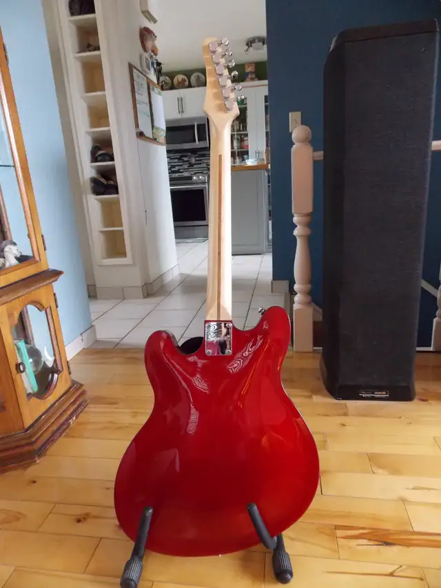 Fender Squire Starcaster - Photo 5