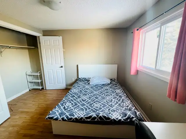 550-1000/mUniversity TORONTO UTSC/Centennial room