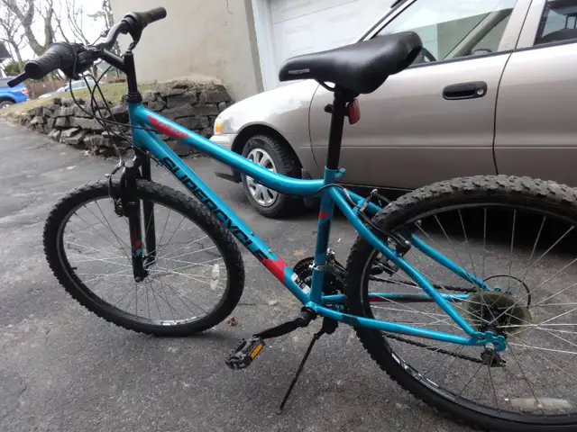 VÉLO 26 POUCES POUR FEMME. TRÈS BON ÉTAT. SUPERCYCLE. - Photo 7