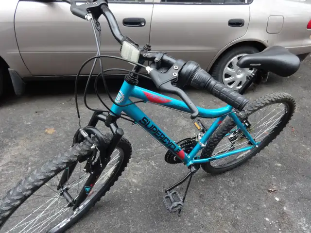 VÉLO 26 POUCES POUR FEMME. TRÈS BON ÉTAT. SUPERCYCLE. - Photo 10