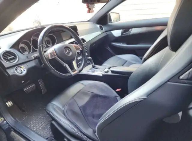 2013 Mercedes-Benz C250 Coupe - Photo 5