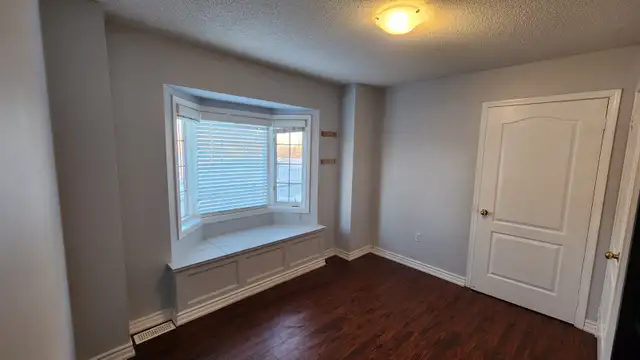 4 Bedrooms House for rent  – NORTH BRAMPTON - Photo 9