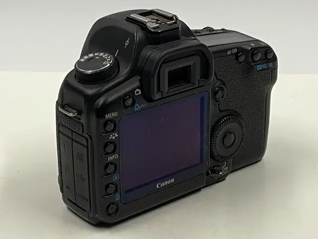 Canon EOS 5D Mark ii Digital DSLR Camera. Low Shutter Count - Photo 3