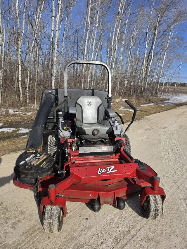 60' Exmark Zero Turn   Bagger - Photo 2