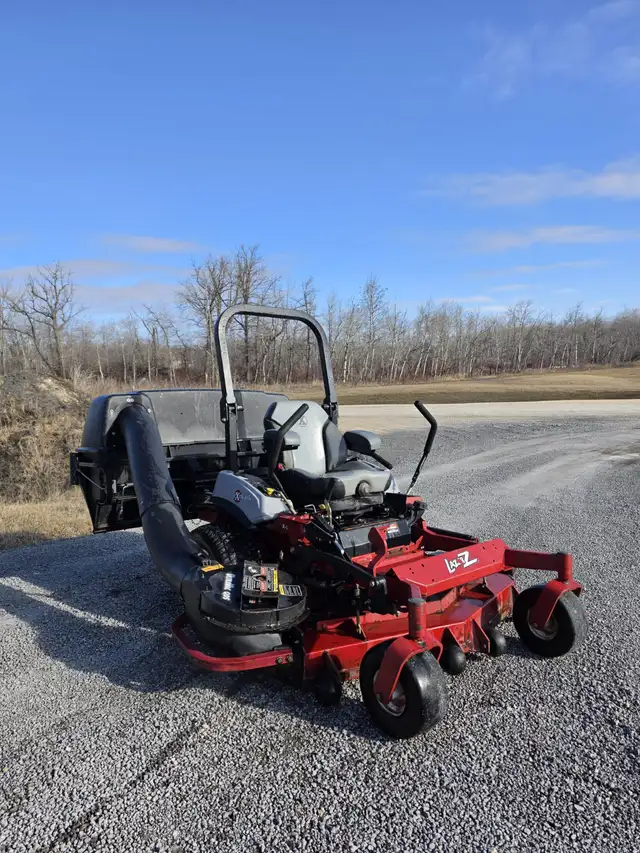 60' Exmark Zero Turn   Bagger - Photo 6