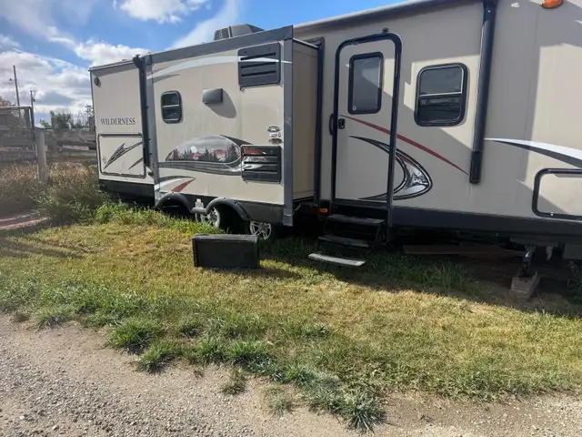 2014 Wilderness 2775RB Trailer - Photo 2