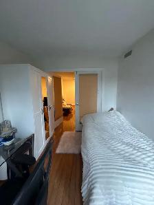 1bdrm Room for rent - Bay st. (UofT) - Photo 4