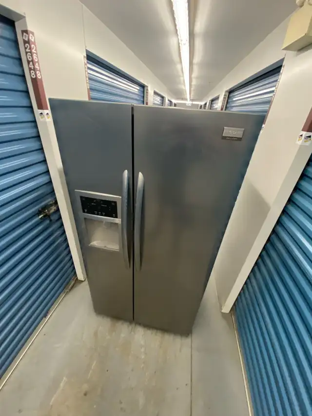 FRIDGDAIRE GALLERY REFRIGERATOR