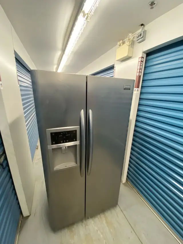 FRIDGDAIRE GALLERY REFRIGERATOR - Photo 10