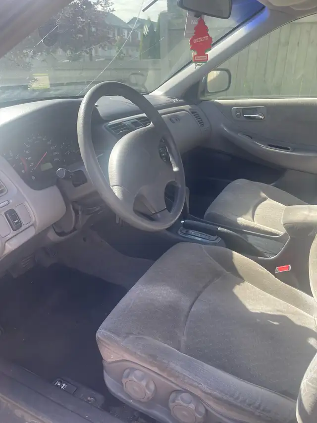 2002 Honda Accord - Photo 5