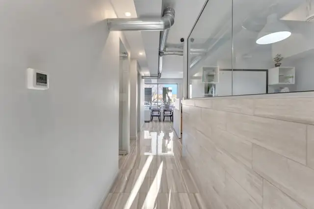 Bureau à Louer Montéal - Photo 2