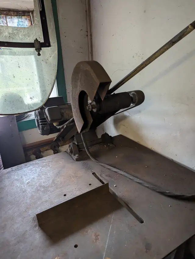 Commercialize drill press and grinder and chop saw and three ben - Photo 2