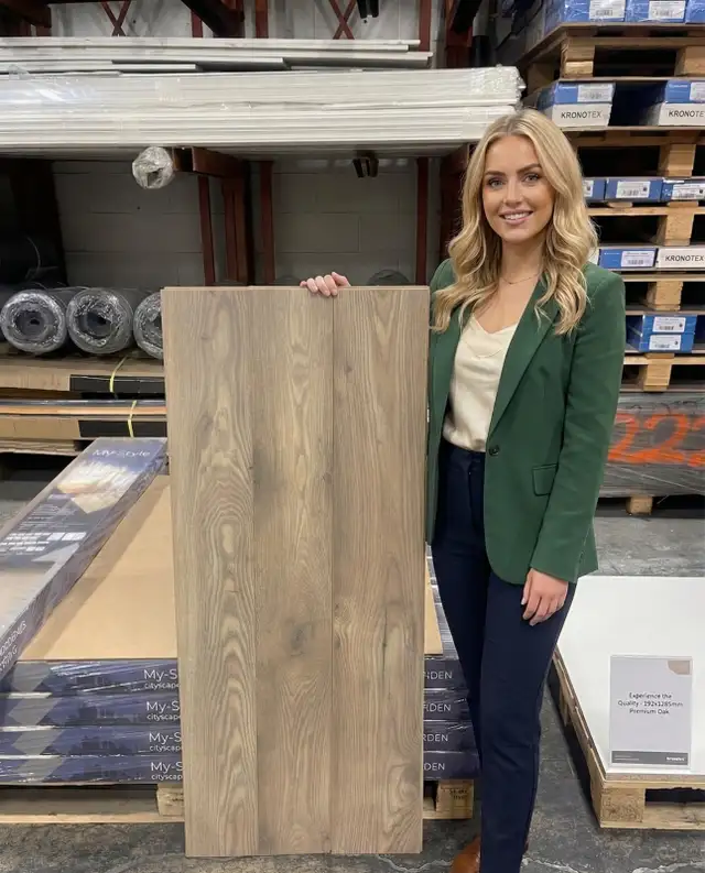 CLEARANCE $1.79/sqft Swiss Krono 14mm Witches Wood Laminate Floo - Photo 2