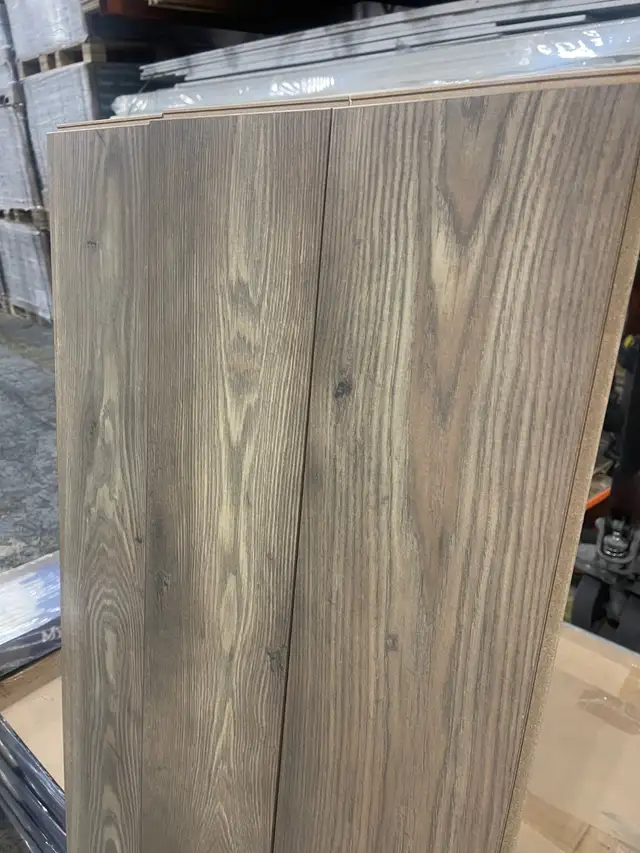 CLEARANCE $1.79/sqft Swiss Krono 14mm Witches Wood Laminate Floo - Photo 3