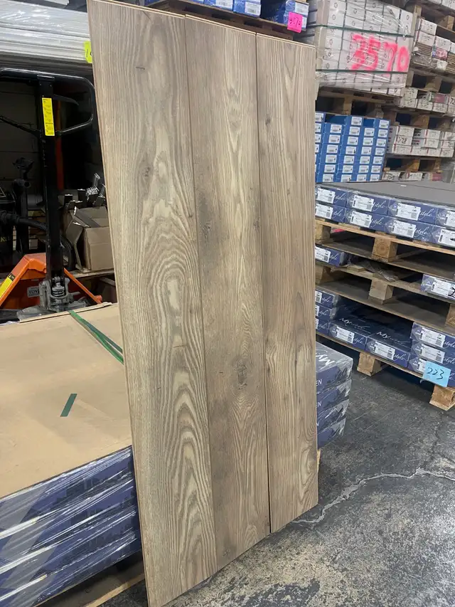 CLEARANCE $1.79/sqft Swiss Krono 14mm Witches Wood Laminate Floo - Photo 4