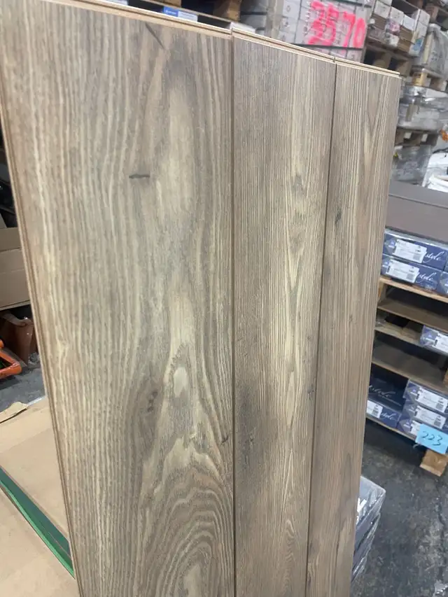 CLEARANCE $1.79/sqft Swiss Krono 14mm Witches Wood Laminate Floo - Photo 5