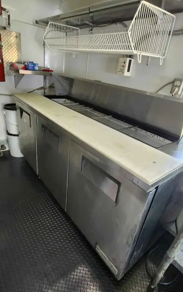 FOOD TRUCK - Photo 4