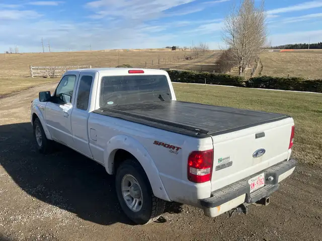2010 Ford Ranger - Photo 2