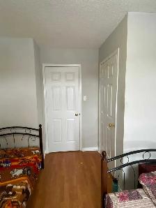 Upper level room for rent in Mississauga (private/sharing) - Photo 3
