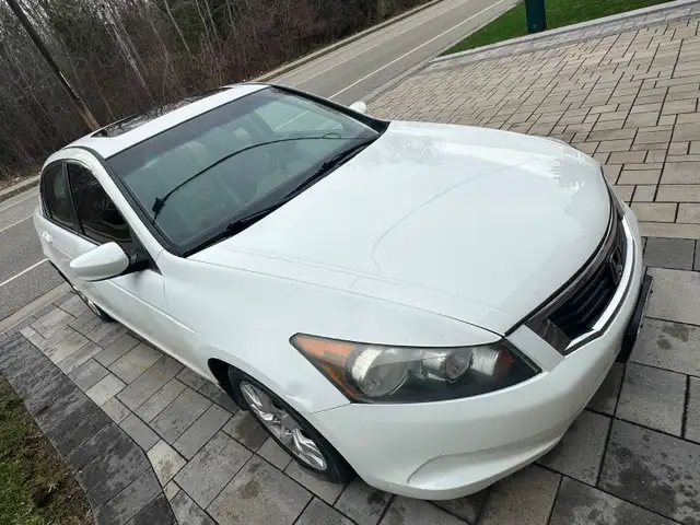 Honda Accord EX-L 2010 For Sale - Photo 2