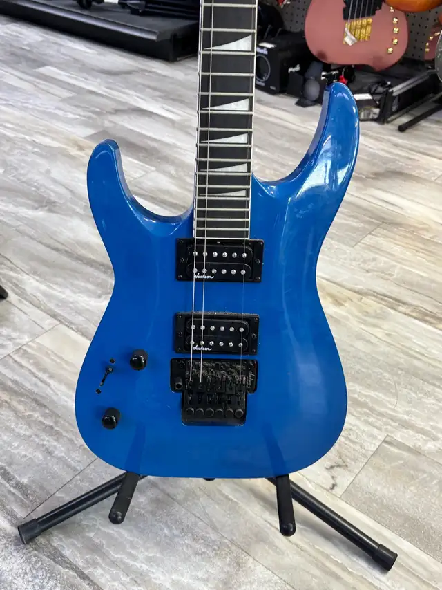 Jackson JS32 Dinky Arc Electric Guitar - Photo 3