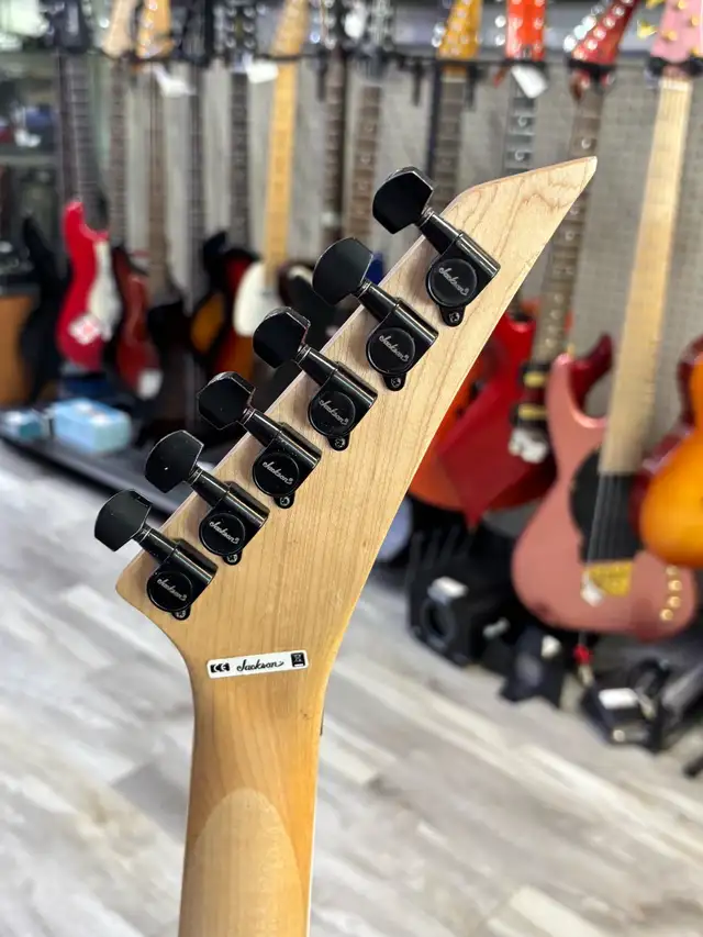 Jackson JS32 Dinky Arc Electric Guitar - Photo 4