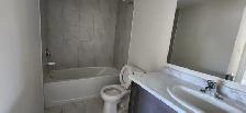 Studio   1 Bed Unit w/ 2 Baths – Kennedy & Mayfield - Photo 2