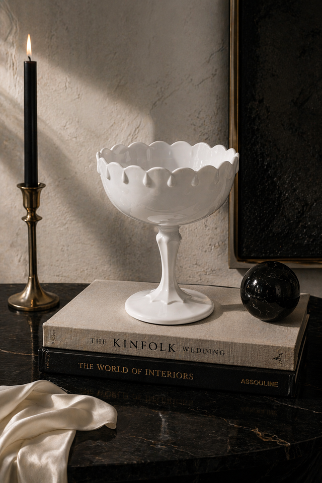 Vintage Milk Glass Pedestal Bowl Vase - Photo 4