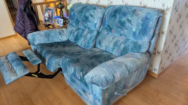 living room furniture - Photo 2