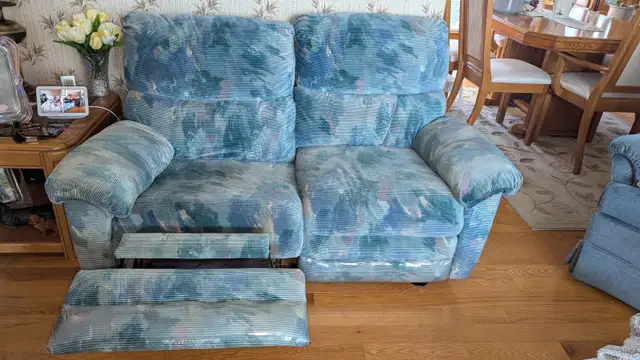 living room furniture - Photo 3