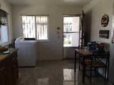 10m Walk to Skytrain, 20-30m-BCIT, Big Rm Private Washrm, TopHs - Photo 4