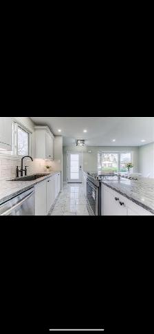 Beautiful 3 beds, 1 washroom for rent! - Photo 3