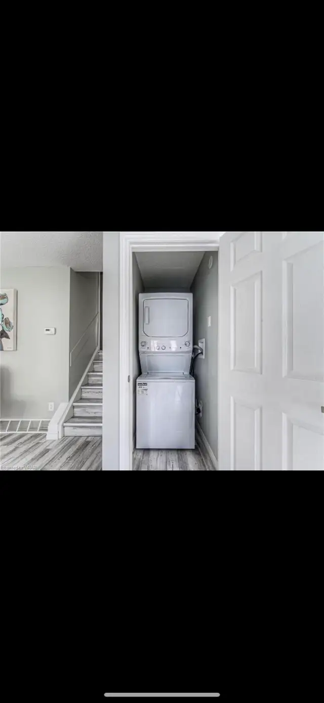 Beautiful 3 beds, 1 washroom for rent! - Photo 9