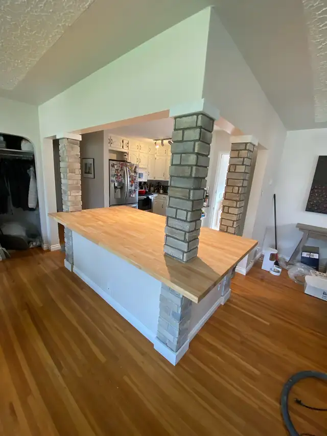 Carpenter taking on more work - Photo 2