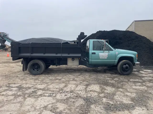 triple mix soil mulch