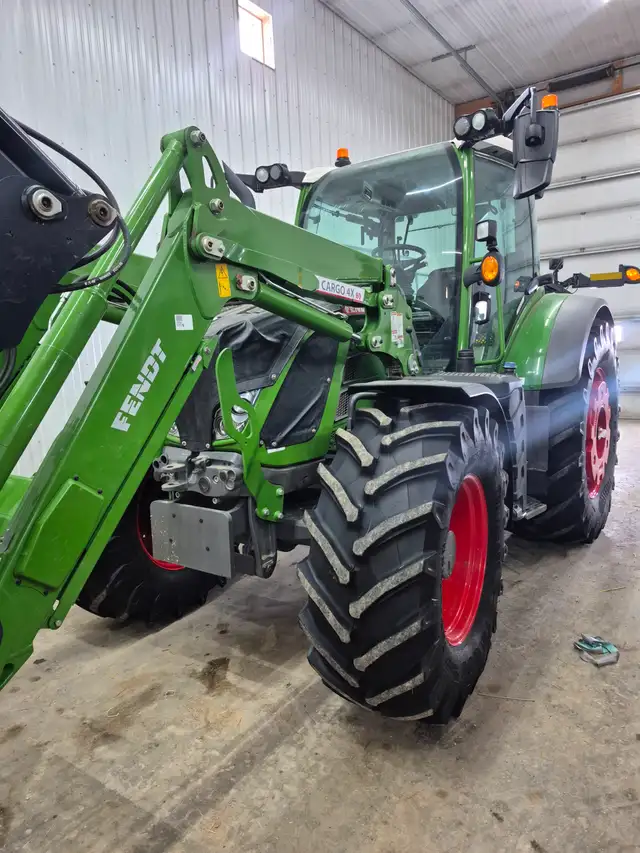 2023 fendt 516 loader tractor