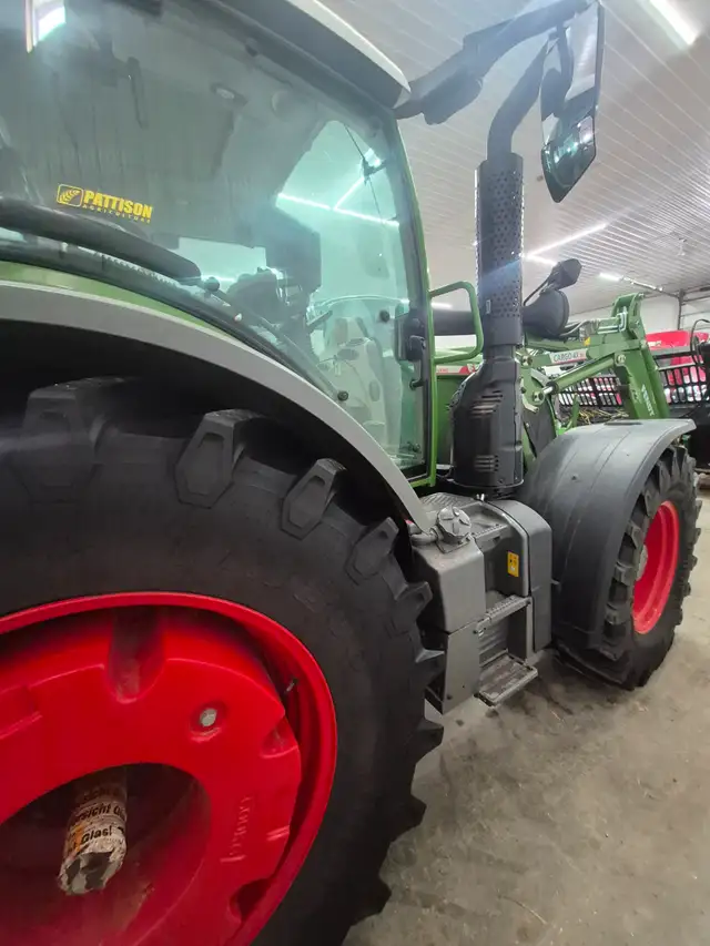 2023 fendt 516 loader tractor - Photo 4