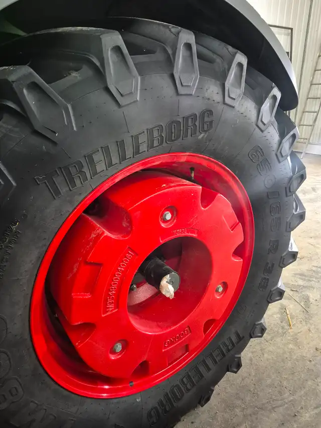 2023 fendt 516 loader tractor - Photo 8