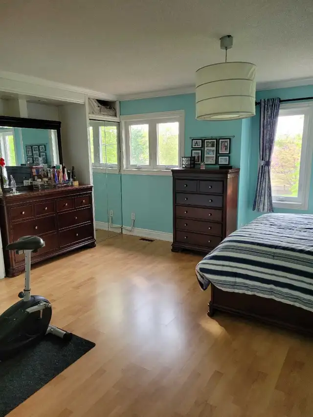 Master bedroom in Heartland Mississauga - Photo 2