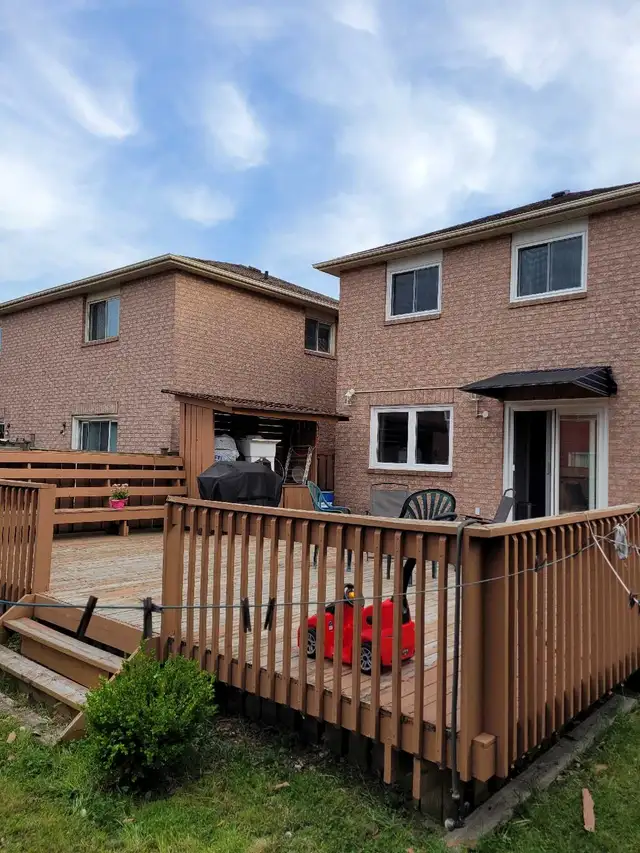 Master bedroom in Heartland Mississauga - Photo 9
