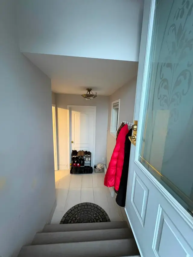 Logement 3 1/3 demi sous-sol (1er juillet 2026) - 925 $ - Photo 5