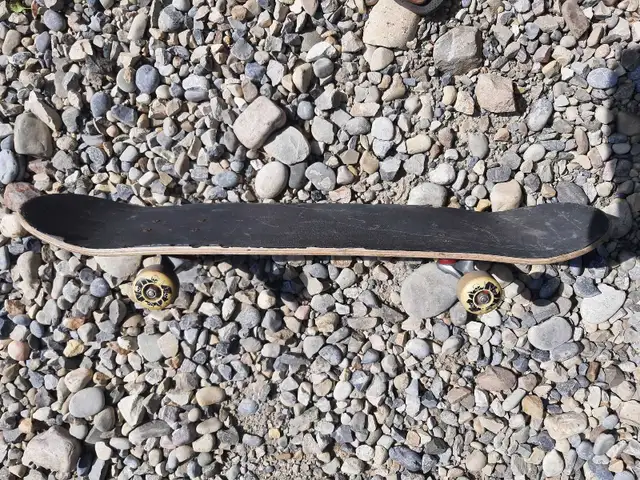 complete skateboard - Photo 2