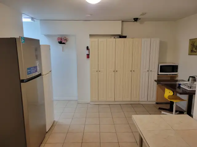 Room for Rent / North York / York Uni. Village - Photo 3