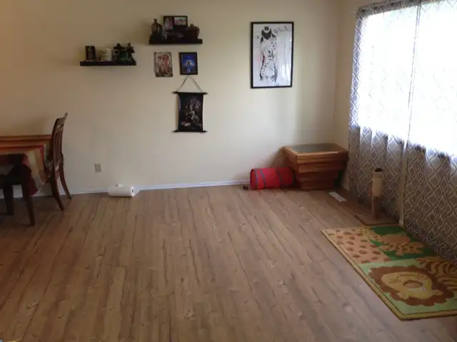 Charming 3 Bed Duplex Close to Schools in Lacombe-Avail June 1 - Photo 2