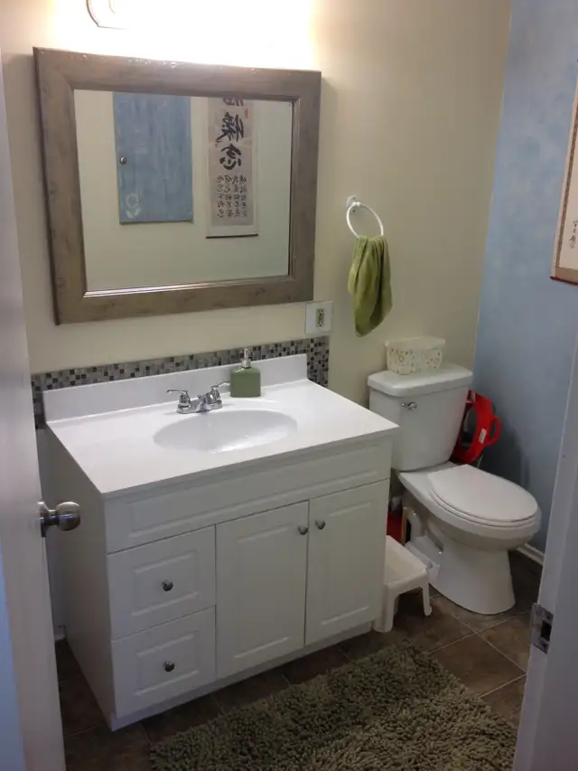 Charming 3 Bed Duplex Close to Schools in Lacombe-Avail June 1 - Photo 5