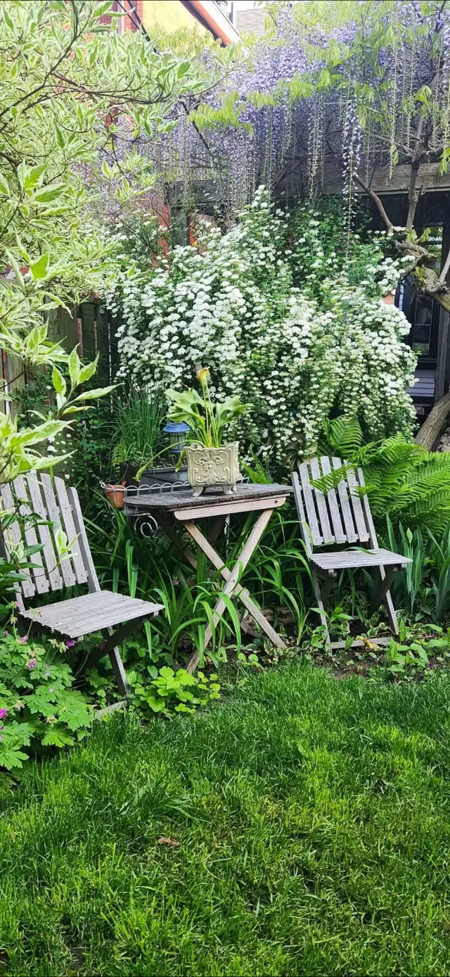 Vintage Folding Wood Slat Bistro Patio Set